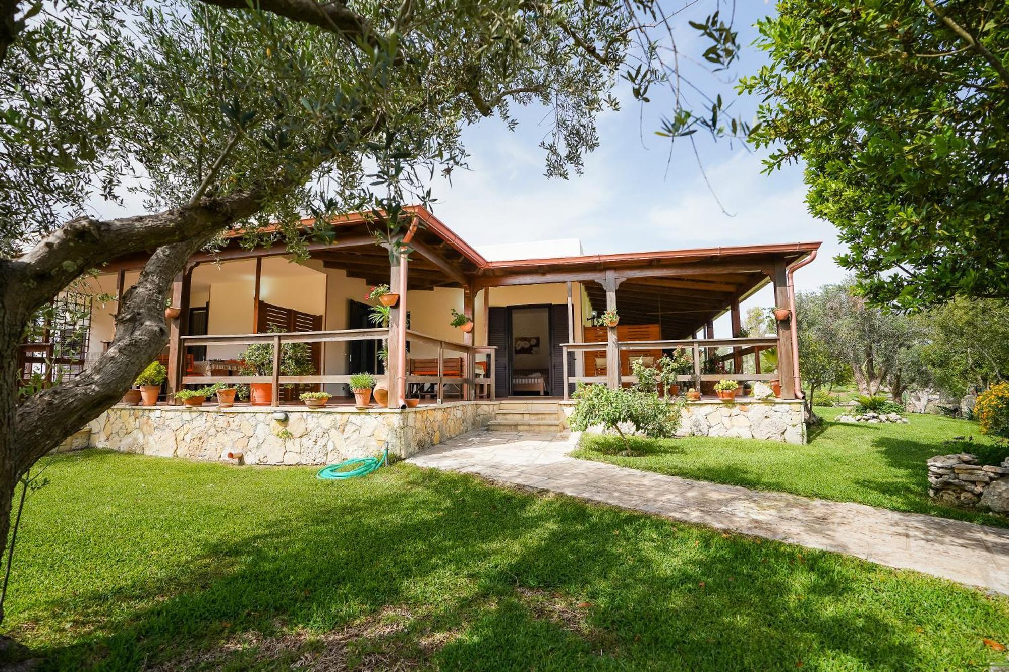 Casa Vacanza Russo Fernando Alimini Exterior foto
